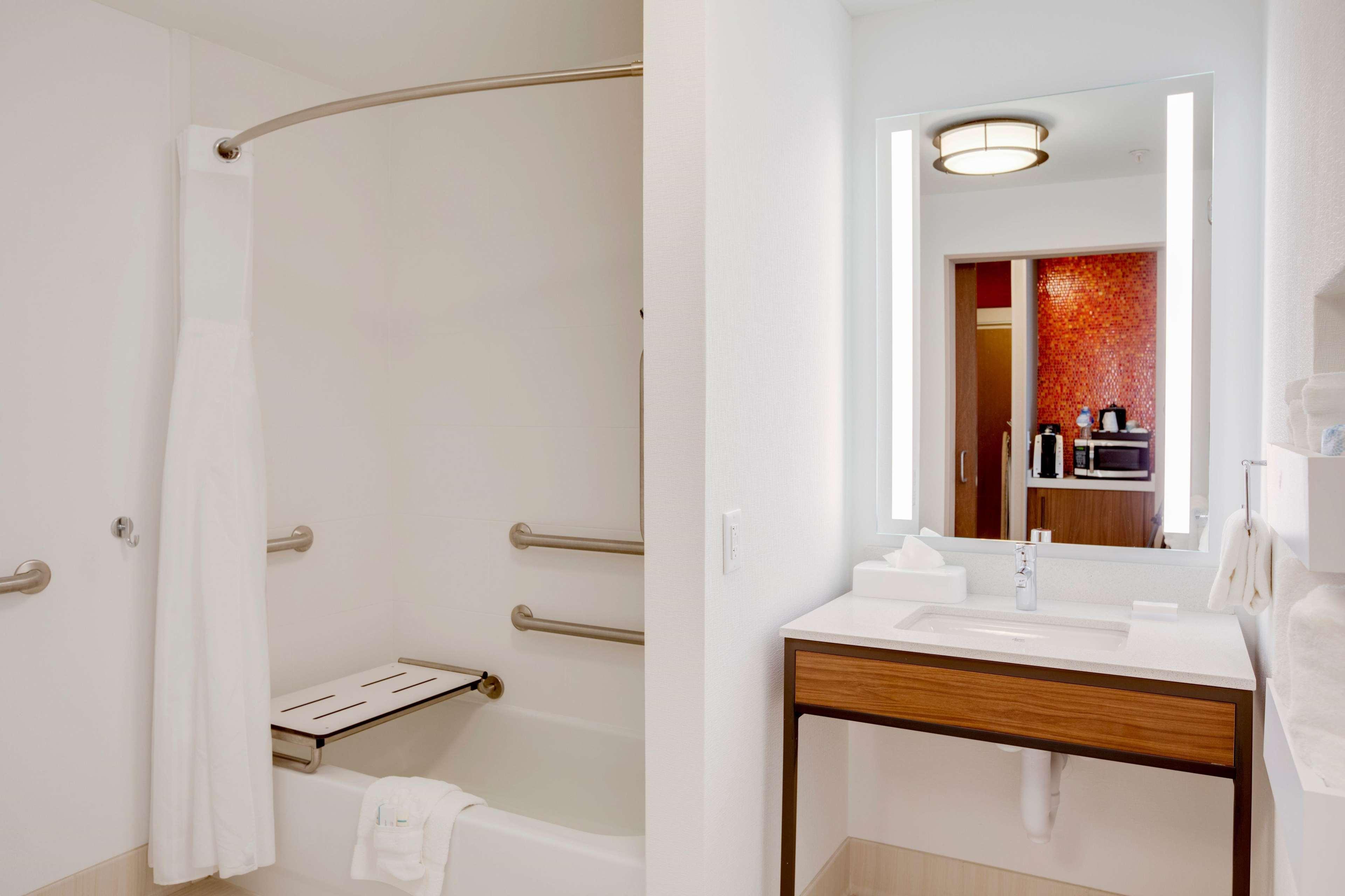 Hilton Garden Inn Oklahoma City Airport Εξωτερικό φωτογραφία